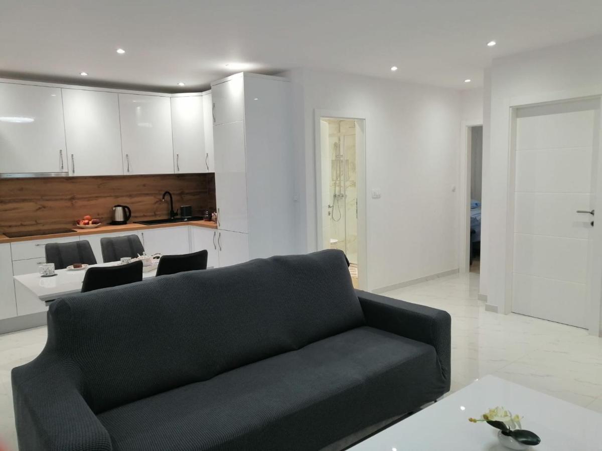 Apartmani Marivo 바스카보다 외부 사진