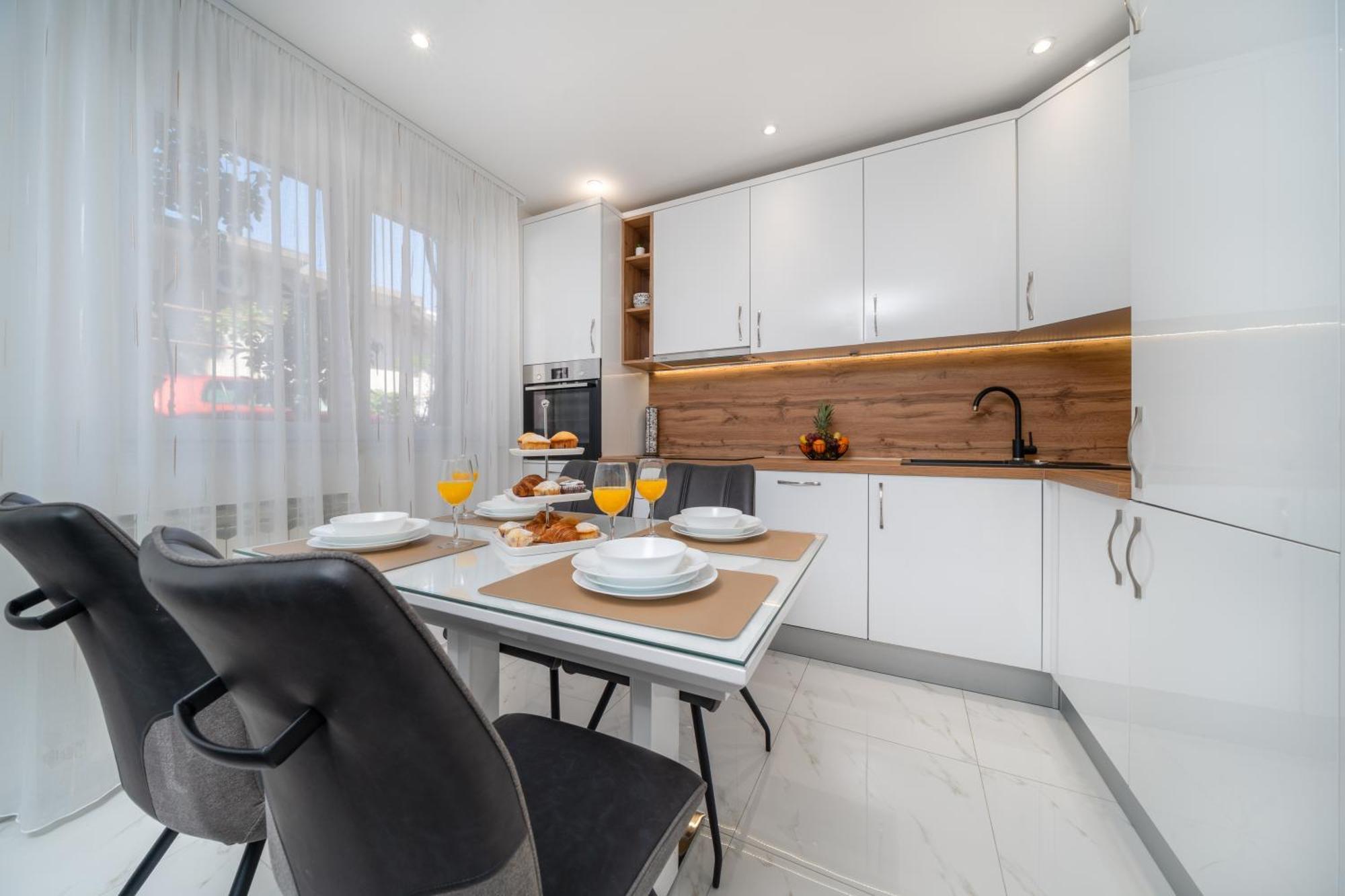 Apartmani Marivo 바스카보다 외부 사진